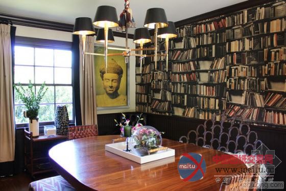 女作家经典复式“书屋” 浓郁英伦气息