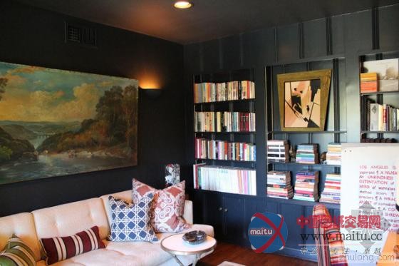 女作家经典复式“书屋” 浓郁英伦气息