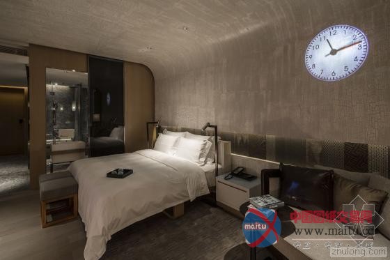 东方传奇神话之黑白“动感”深圳回酒店