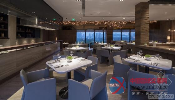 东方传奇神话之黑白“动感”深圳回酒店