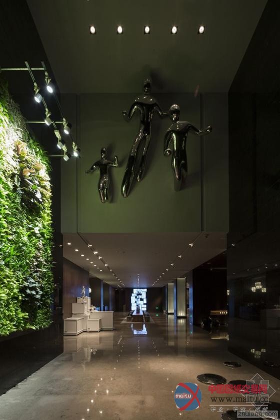 东方传奇神话之黑白“动感”深圳回酒店