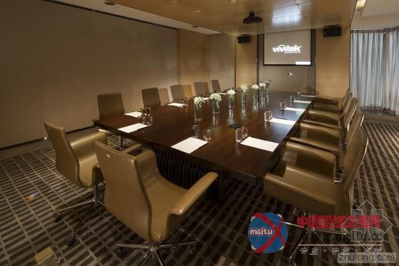 东方传奇神话之黑白“动感”深圳回酒店