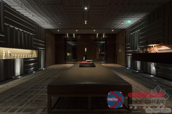 东方传奇神话之黑白“动感”深圳回酒店