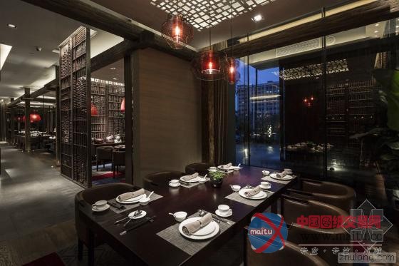 东方传奇神话之黑白“动感”深圳回酒店