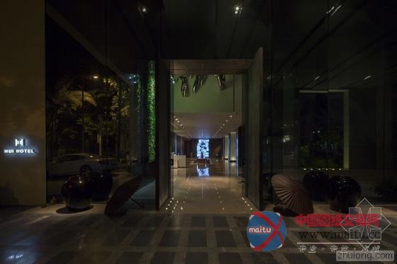 东方传奇神话之黑白“动感”深圳回酒店