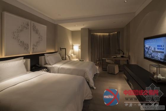 东方传奇神话之黑白“动感”深圳回酒店