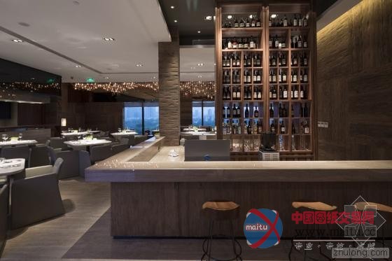 东方传奇神话之黑白“动感”深圳回酒店