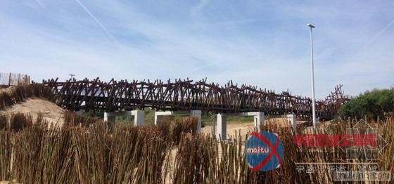 沙丘和海滨间的纽带 Wenduine木质天桥开放