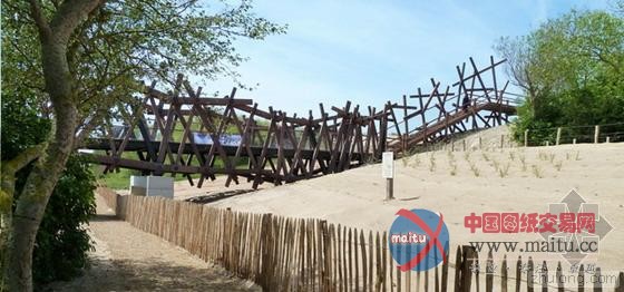 沙丘和海滨间的纽带 Wenduine木质天桥开放