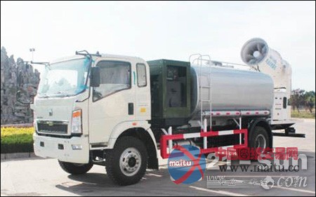 重汽济南专用车成功研制多功能风送式抑尘车