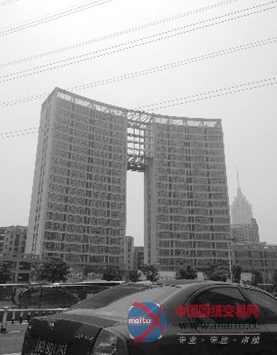 常州巨资建“裤衩”大楼 “最高违建”正在建设中?