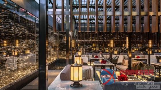 上海摩登“珠宝盒”浦东四季酒店 色彩搭配丰富