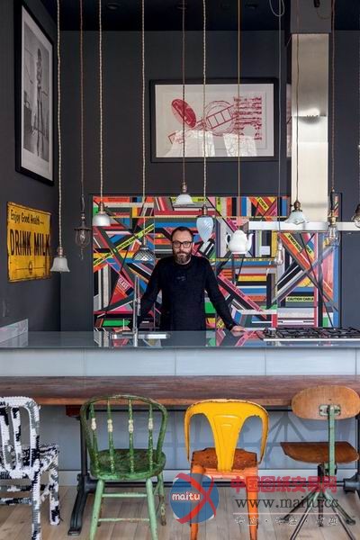 87平混搭风圣保罗CHELSEA阁楼 内饰十分丰富