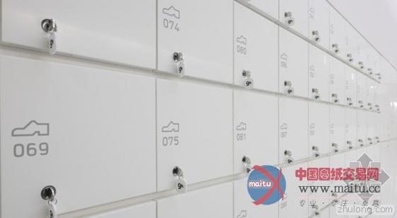 日式风9小时“胶囊旅馆”极简美学设计