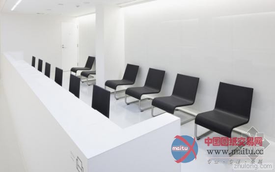 日式风9小时“胶囊旅馆”极简美学设计