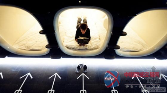 日式风9小时“胶囊旅馆”极简美学设计