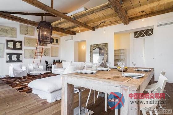 鲜黄色彩“分割”墨西哥公寓 颜色强烈对比