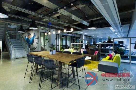 以“人”为本混搭Facebook悉尼办事处 随意色彩涂鸦