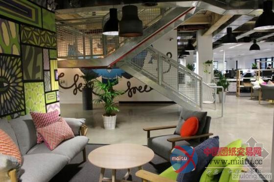 以“人”为本混搭Facebook悉尼办事处 随意色彩涂鸦