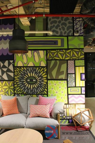 以“人”为本混搭Facebook悉尼办事处 随意色彩涂鸦