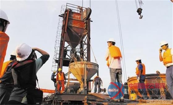 工程大解密:黄冈长江大桥创四项“世界之最”