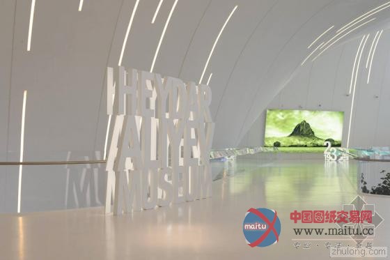 扎哈?哈迪德再揽大奖 获2014年伦敦设计最高奖-筑龙新闻