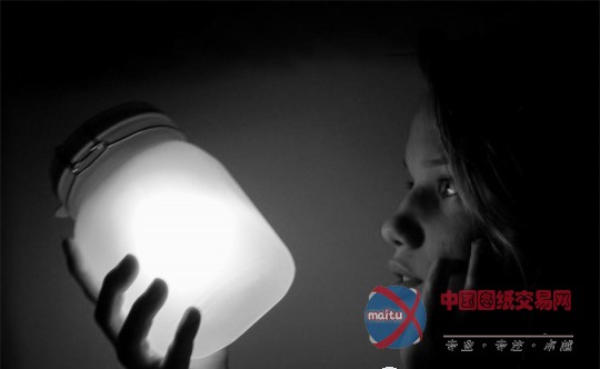 闹钟只“喝”水 加湿器不插电-筑龙新闻