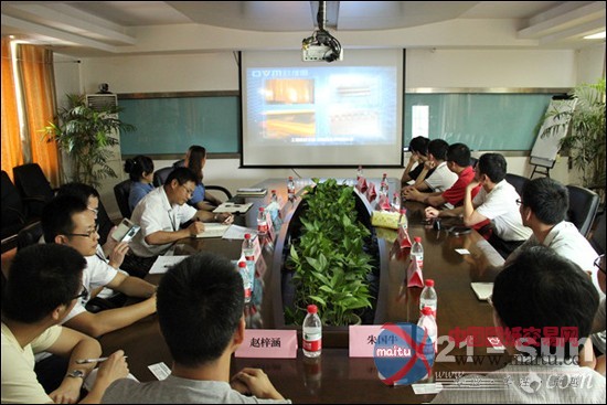 上海交大机械动力学院实践团赴柳工参观学习